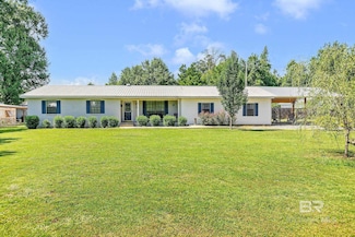 165 Cecil Ln, Brewton, AL 36426