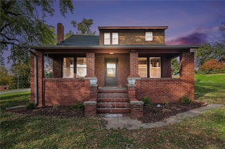 3929 Pickett Rd, Saint Joseph, MO 64503