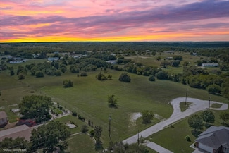 110 Brown Dr, Bruceville-Eddy, TX 76524