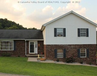 102 Mary St, Poca, WV 25159
