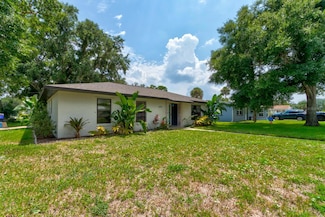604 Edward St, New Smyrna Beach, FL 32168