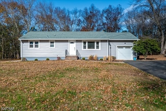 93 Highland Ave, Bridgewater, NJ 08807