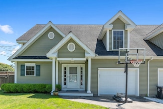 48 Orange St, Haverhill, MA 01832