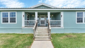 8569 County Road 401, Floresville, TX 78114