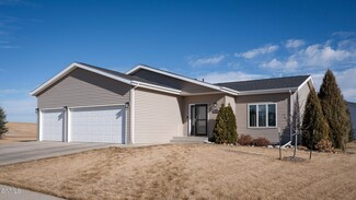 4600 Mccomb Ave, Bismarck, ND 58503