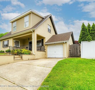 1319 Walnut Ave, Ocean, NJ 07712