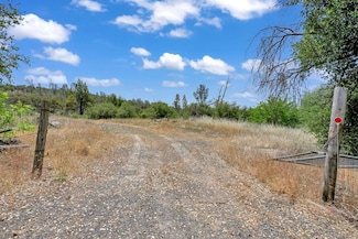 205 Maple Ln, Oroville, CA 95966