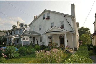 406 N Essex Ave Unit 6, Narberth, PA 19072