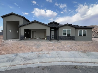 1611 W 800 S, Hurricane, UT 84737