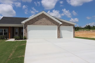 220 Kelton St, East End, AR 72065