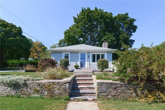 42 Terrace Ave, Warren, RI 02885