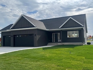 1945 Spruce Meadows Dr SE, Rochester, MN 55904