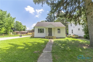 926 Searles Rd, Toledo, OH 43607