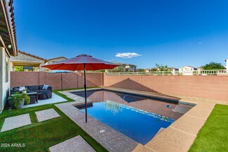 6841 N 88th Ln, Glendale, AZ 85305