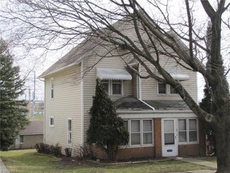 259 Factory St NE, Sugar Creek, OH 44681