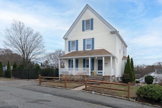 52 Barry St, Quincy, MA 02169