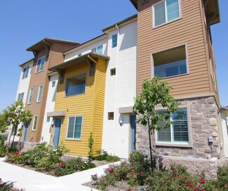 1038 Savi Dr Unit 101, Corona, CA 92878
