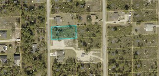 1712 Oak Ave, Lehigh Acres, FL 33972