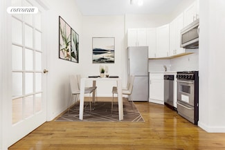 305 E 56th St Unit 1R, New York, NY 10022
