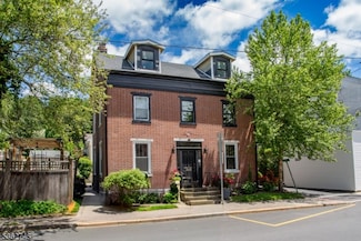 72A N Franklin St, Lambertville, NJ 08530