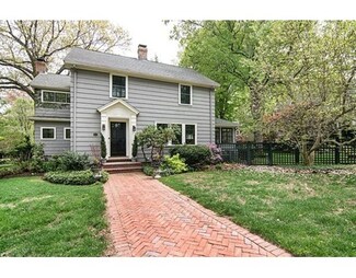 43 Hayes Ave, Lexington, MA 02420