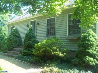 25 Van Dyke Rd, Hopewell, NJ 08525