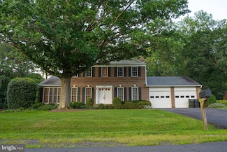 1197 Winter Hunt Rd, McLean, VA 22102