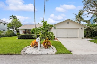 10 Sailfish Ln, Ocean Ridge, FL 33435