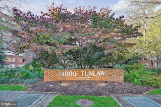 4000 Tunlaw Rd NW Unit 417, Washington, DC 20007