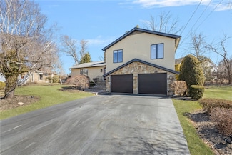 46 Forest View Dr, North Providence, RI 02904