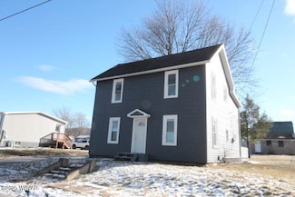 21 E Highland St, Avis, PA 17721