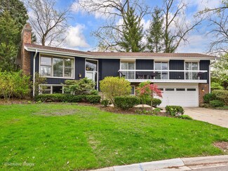 2101 Valley lo Ln, Glenview, IL 60025