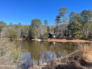 740 Sand Farm Rd, Carthage, NC 28327