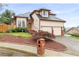 786 NE Edgehill Dr, Estacada, OR 97023