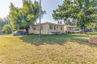 116 N 11th St, Yukon, OK 73099