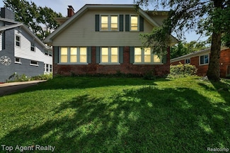 136 Alice Ave, Bloomfield Hills, MI 48302