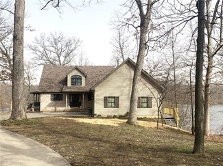 22 Beyers Lake Estate, Pana, IL 62557