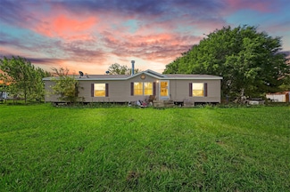 350 Chapel Hill Ln, Waxahachie, TX 75165