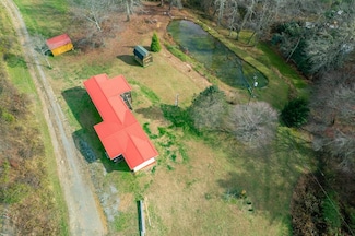 301 Carnation Ln, Fries, VA 24330