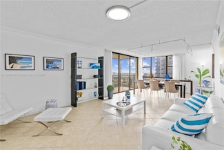 20379 W Country Club Dr Unit 2039, Aventura, FL 33180