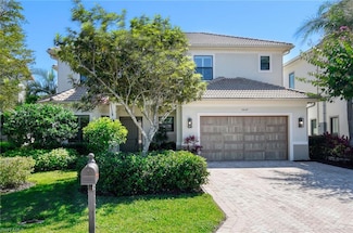2867 Coco Lakes Dr, Naples, FL 34105
