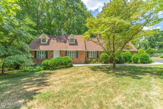 10817 Sallings Rd, Knoxville, TN 37922