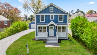 37 Dunhill Dr, Fairfield, CT 06824