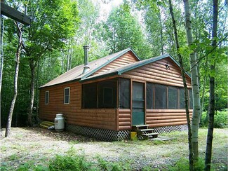 4 Wilderness Way, Burlington, ME 04417