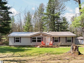 12036 Spring Creek Rd SW, Fife Lake, MI 49633