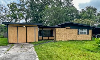 7025 Rollo Rd, Jacksonville, FL 32205