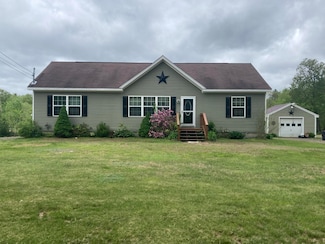 14 Lower Middle Rd, Lebanon, ME 04027