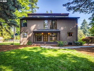 7785 SW West Slope Dr, Portland, OR 97225