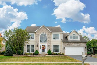 5641 Burnett Dr S, Galena, OH 43021