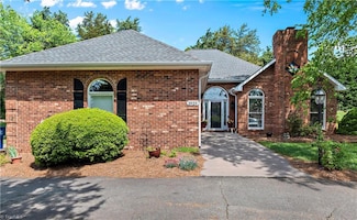 3939 Leinbach Dr, Winston Salem, NC 27106